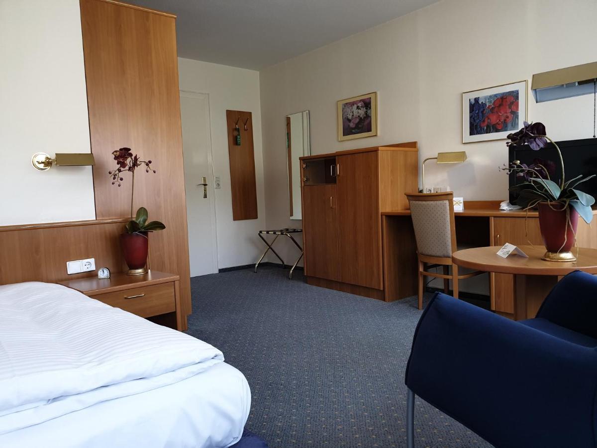 Hotel Rheinland บัดออร์บ ภายนอก รูปภาพ