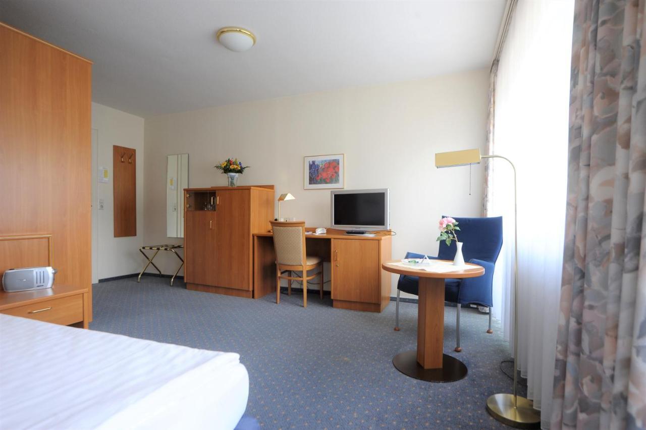 Hotel Rheinland บัดออร์บ ภายนอก รูปภาพ